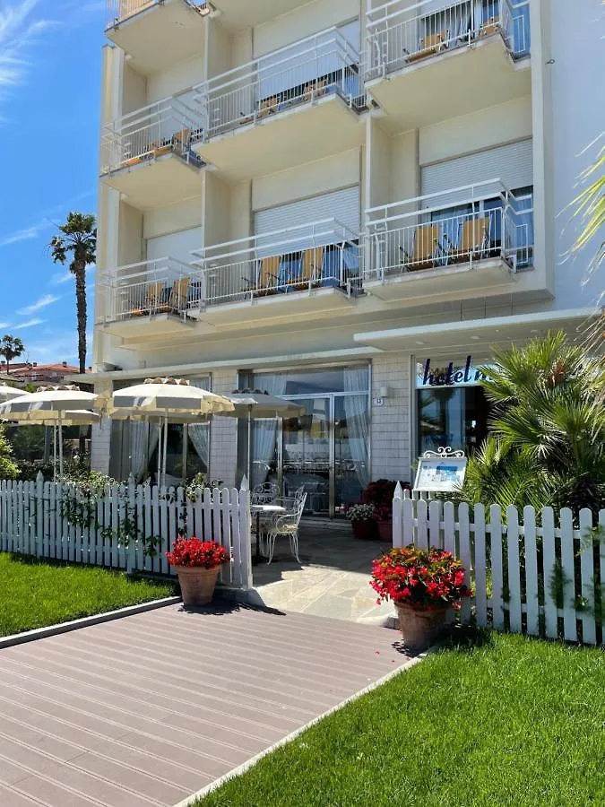 Hotel Miramare Diano Marina