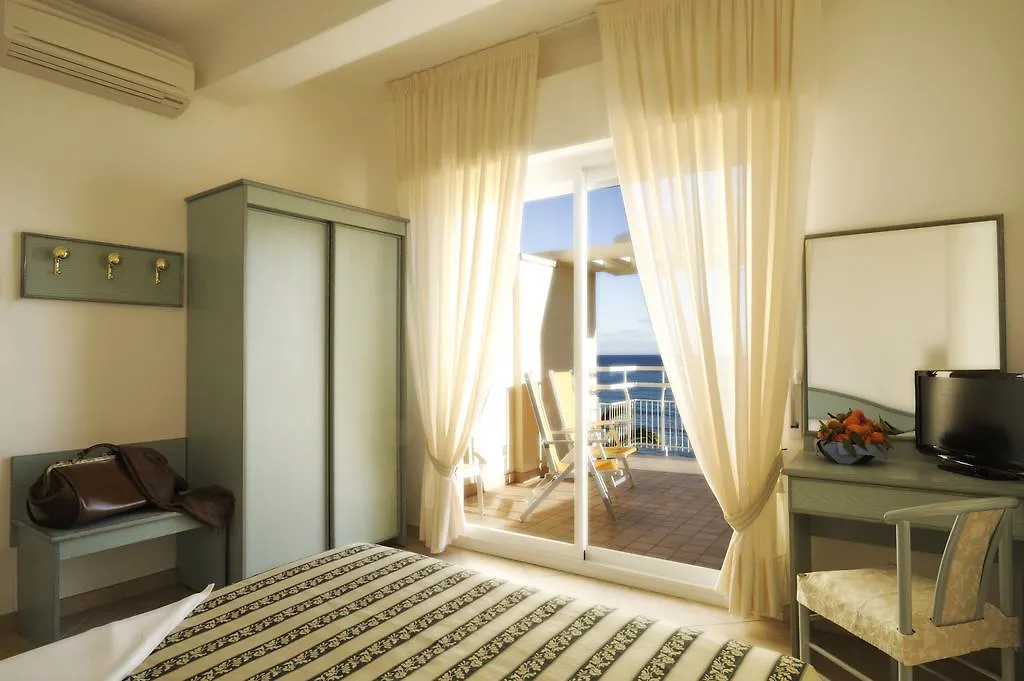 ***  Hotel Miramare Diano Marina Italia