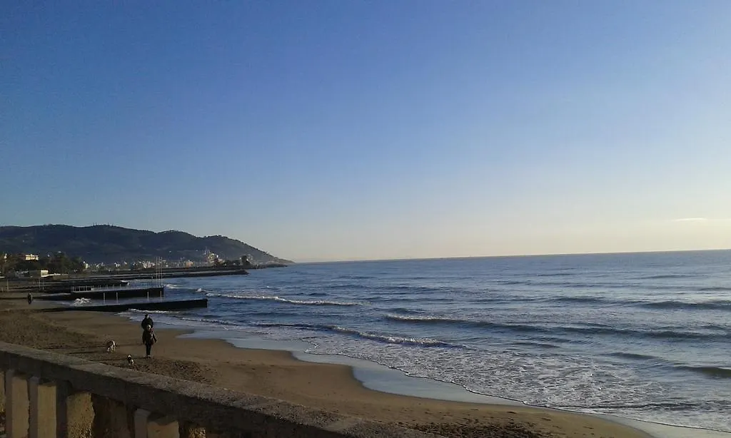Hotel Miramare دْيانو مارينا